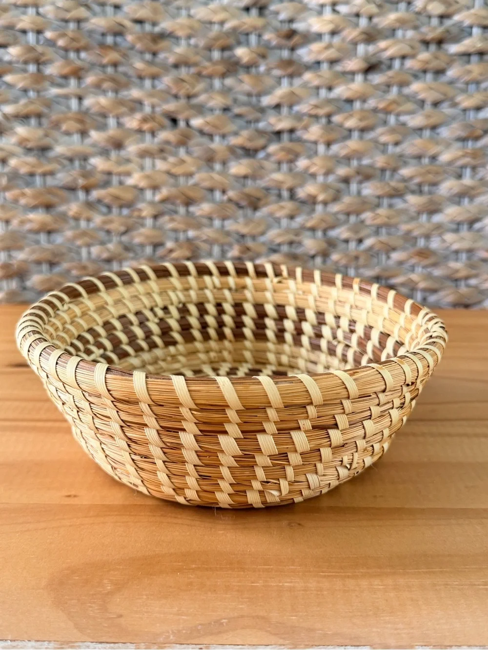 Sweet Grass Basket Charleston South Carolina Pine Needle Knots Tight Weaving 7”